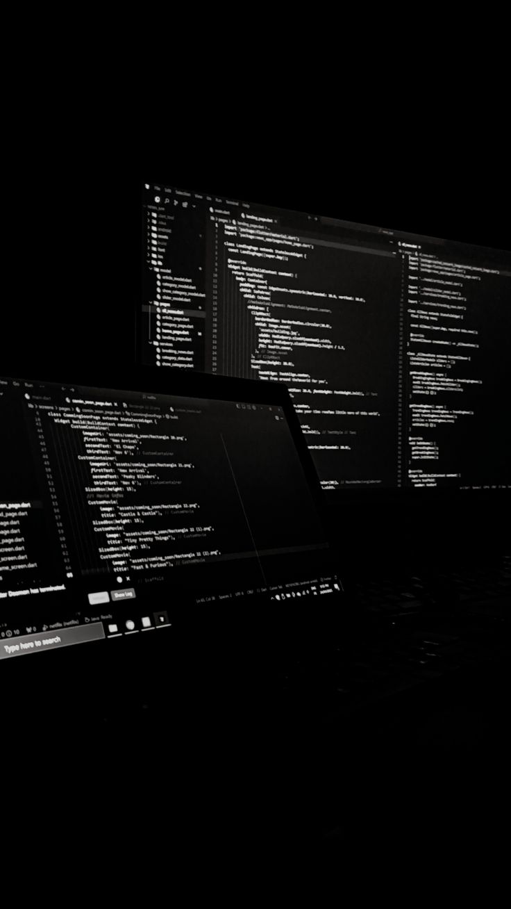 Poste de travail et code en cours d'écriture